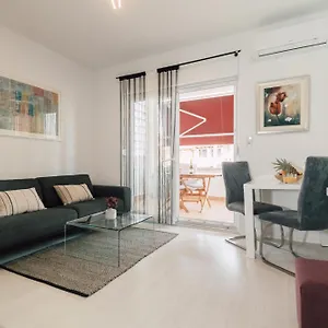 Modern With Loggia Terrace And Parking Zadar