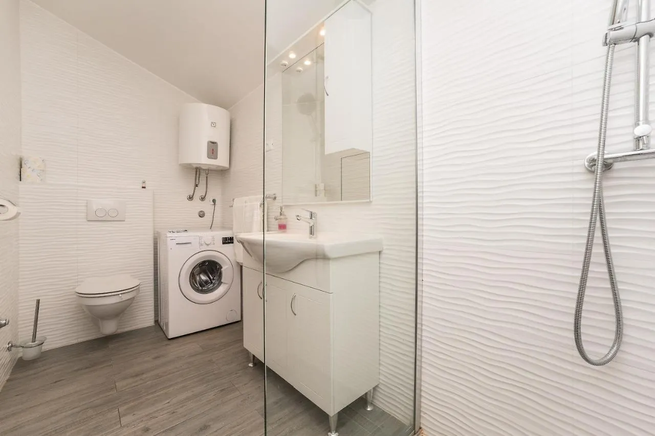 Apartments Maza Zadar 0*,  Croacia